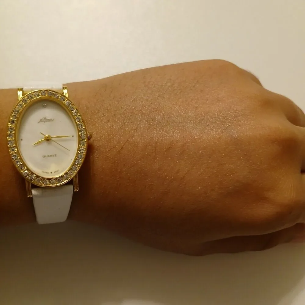 VTG 90s Pierre Jacquard Women's Watch Gold Oval Rhinestone Bezel MOP Dial